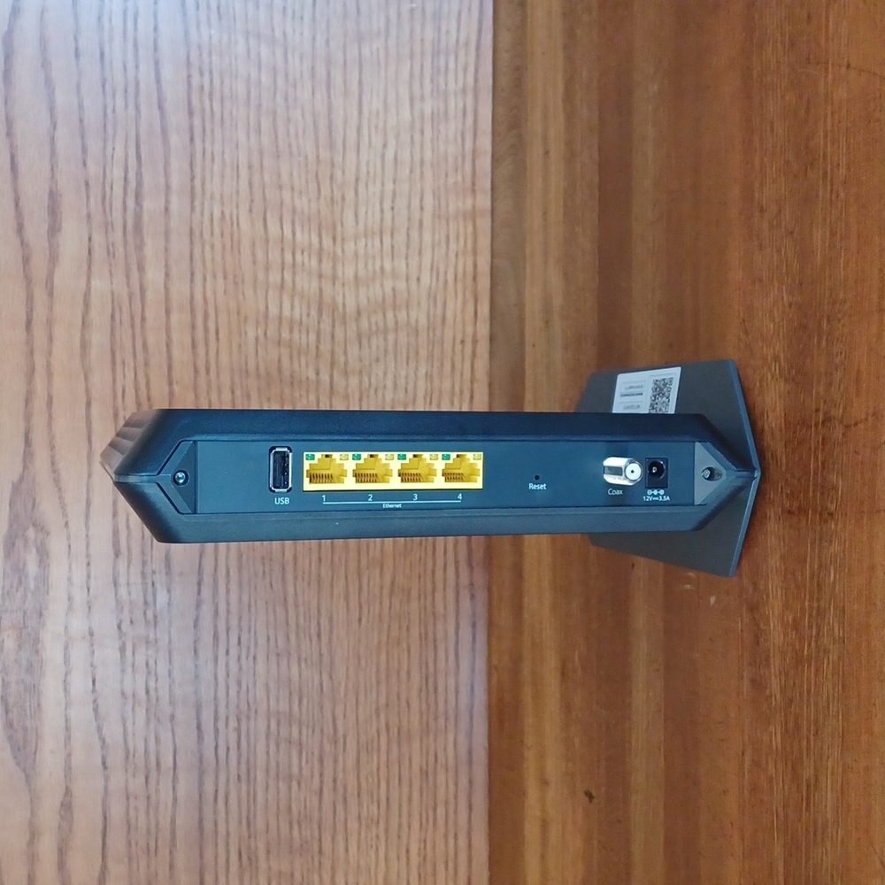 Netgear WiFi Cable Modem Router - Picture 4 of 6